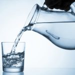 Hidratimi: Si të qëndroni të hidratuar në 6 hapa