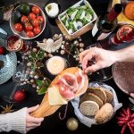Ëmbëlsirat dhe kaloritë e Krishtlindjeve: kujdes mos e teproni